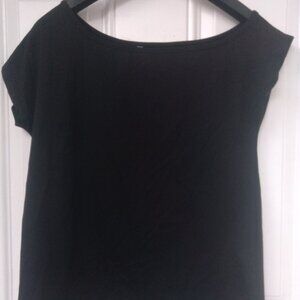 BLACK OFF-SHOULDER SHORT-SLEEVED TOP T-SHIRT ROUND NECK SIZE SMALL